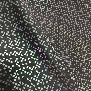 炫彩印花小方格乐鱼在线官网布