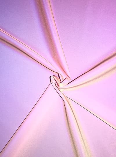 时尚夹克羽绒渐变乐鱼在线官网面料