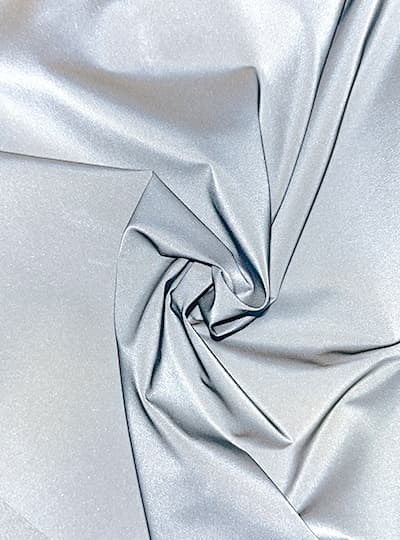 亮银灰色乐鱼在线官网面料